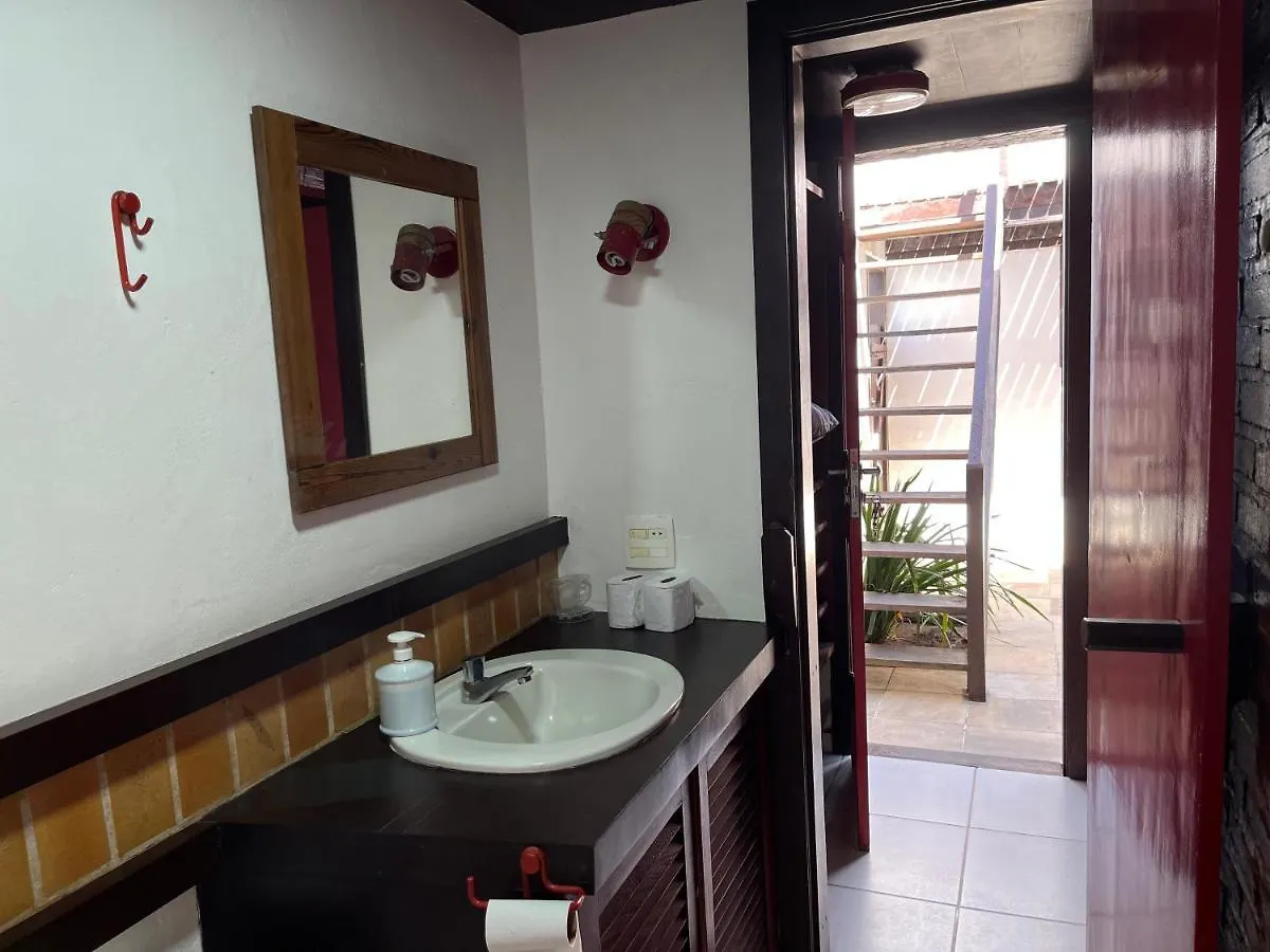 Casa Em Condominio Com Os Pes Na Areia De Geriba - 3 Suites Búzios